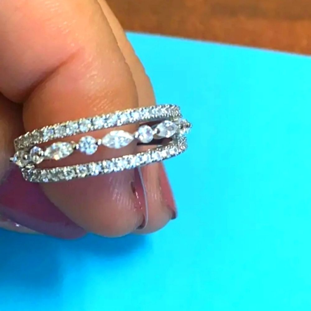 Stunning 3-Row diamond engagement ring sz 10